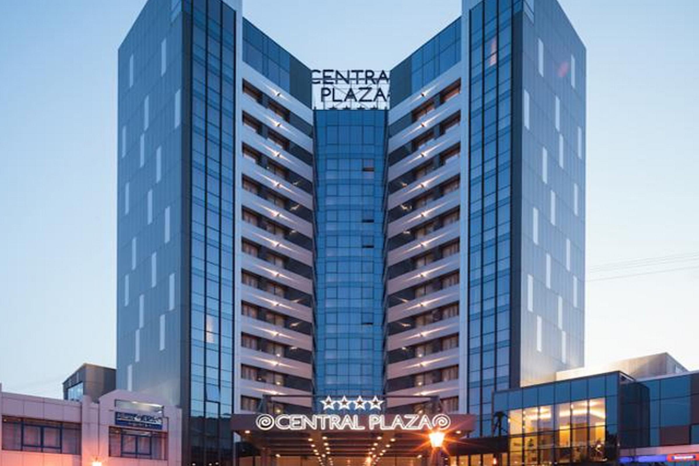 Central Plaza Hotel Piatra Neamţ Dış mekan fotoğraf