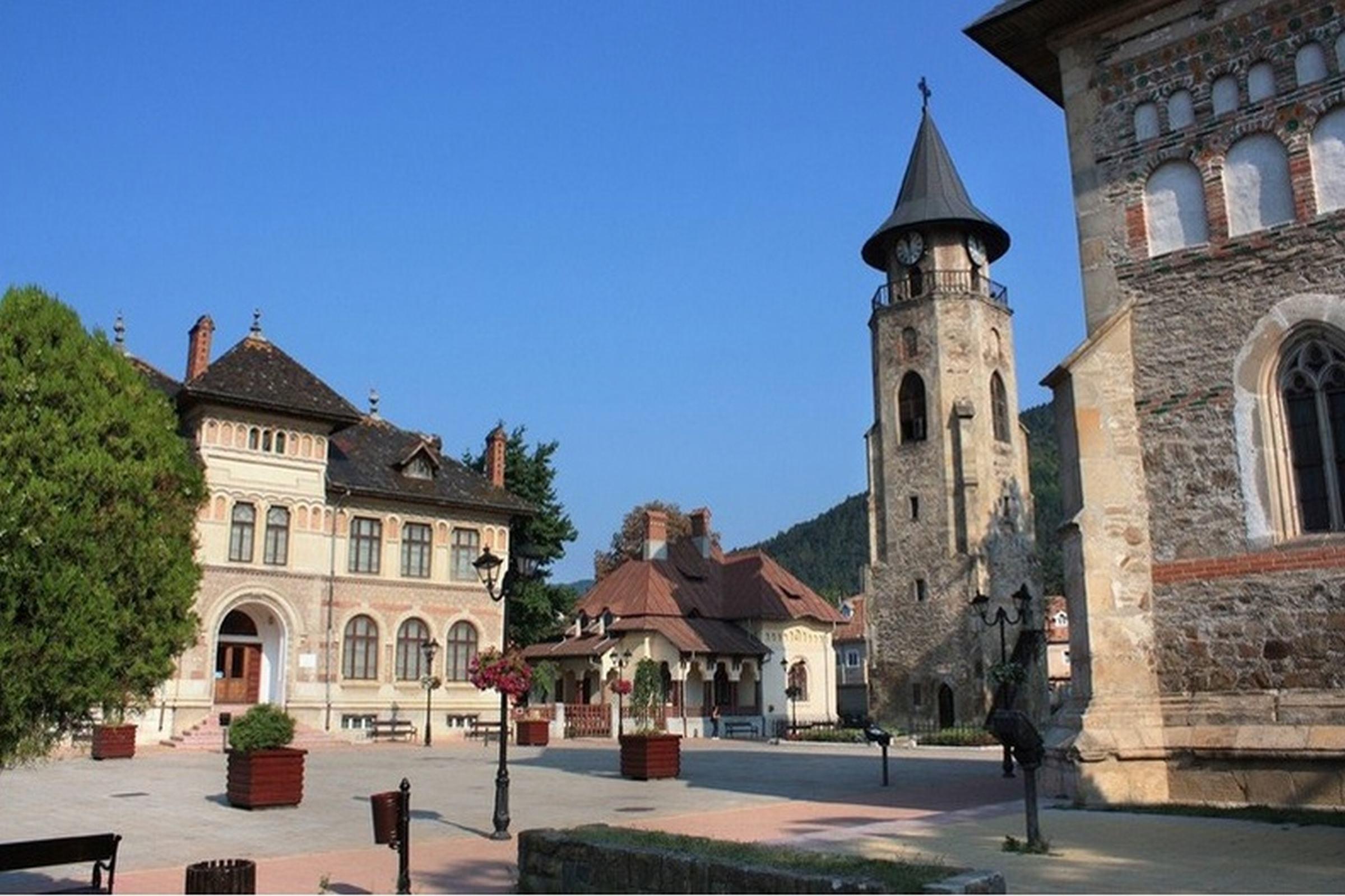 Central Plaza Hotel Piatra Neamţ Dış mekan fotoğraf