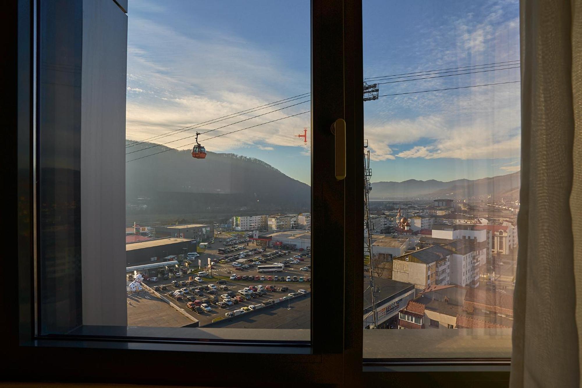 Central Plaza Hotel Piatra Neamţ Dış mekan fotoğraf